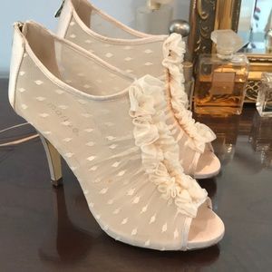 Maripe heel zip with leather outsole